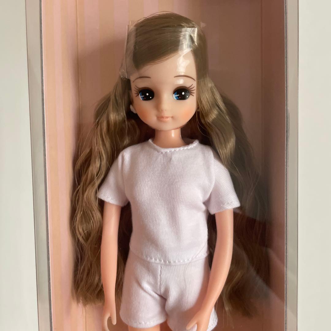 新品未開封★お顔厳選★オリジナルコレクションモデル　アリスリカちゃん