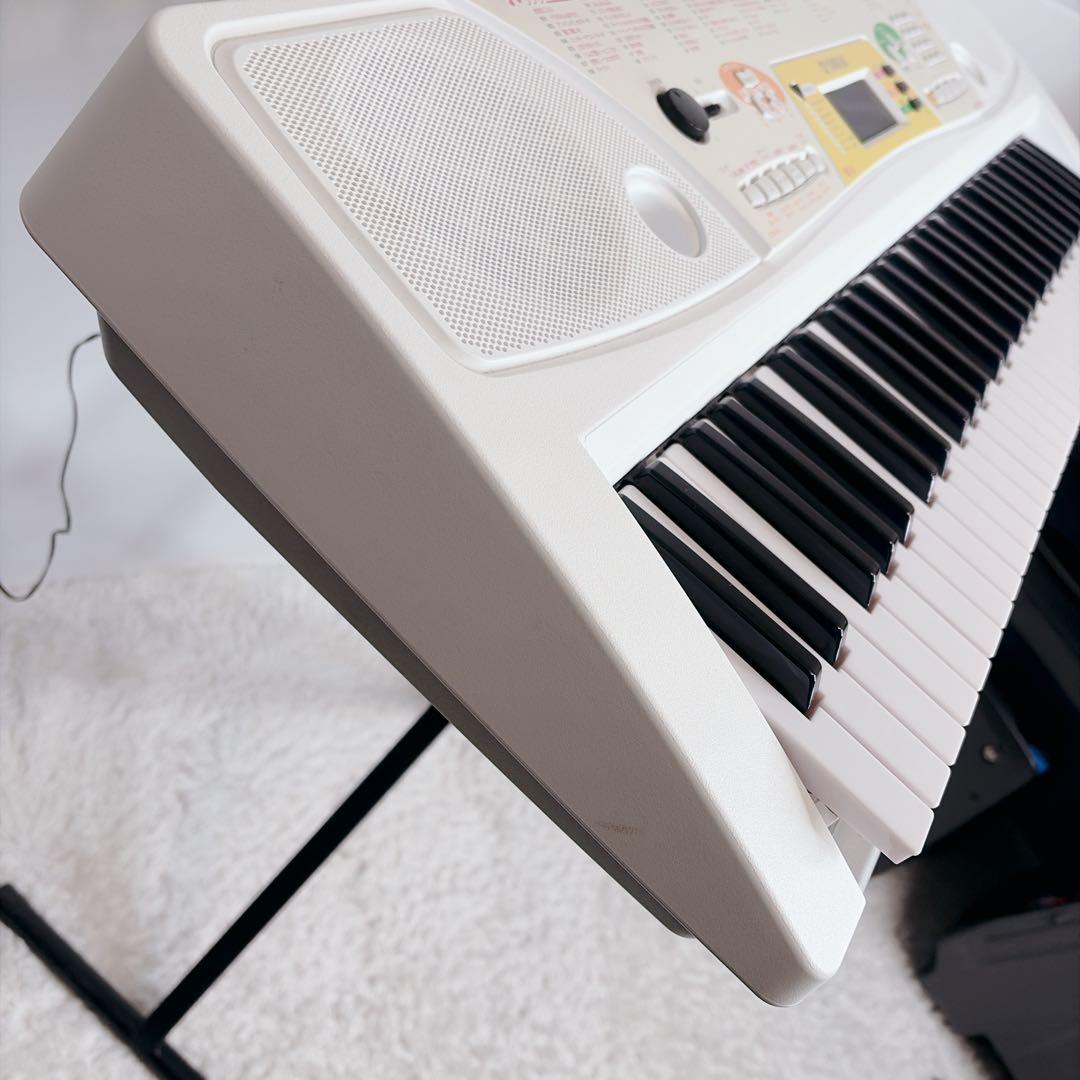 ヤマハ 電子キーボード 譜面台 スタンド付　キーボード 光る鍵盤 EZ-J15