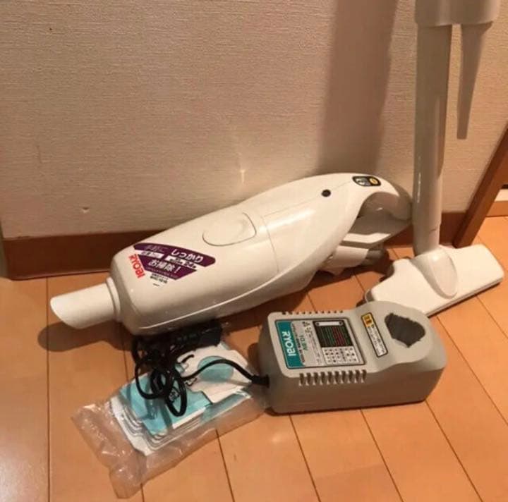 RYOBI BHC-1010 コードレス掃除機　スティックハンディー　箱なし