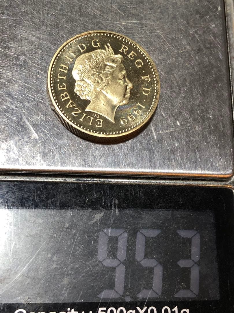 N4361【イギリス】1999年2ポンド　硬貨　古銭　