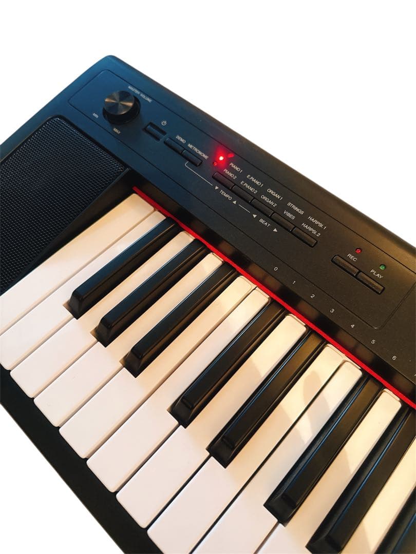 【美品】ヤマハ YAMAHA 電子キーボード piaggero NP-32B