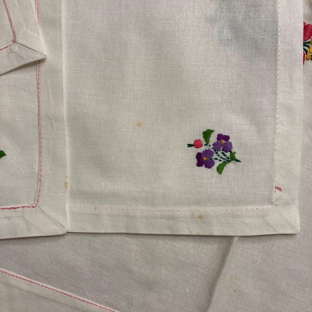 お値下げ【未使用】ハンガリー刺繍　テーブルクロスセット