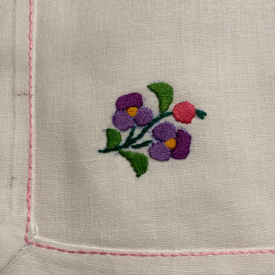 お値下げ【未使用】ハンガリー刺繍　テーブルクロスセット