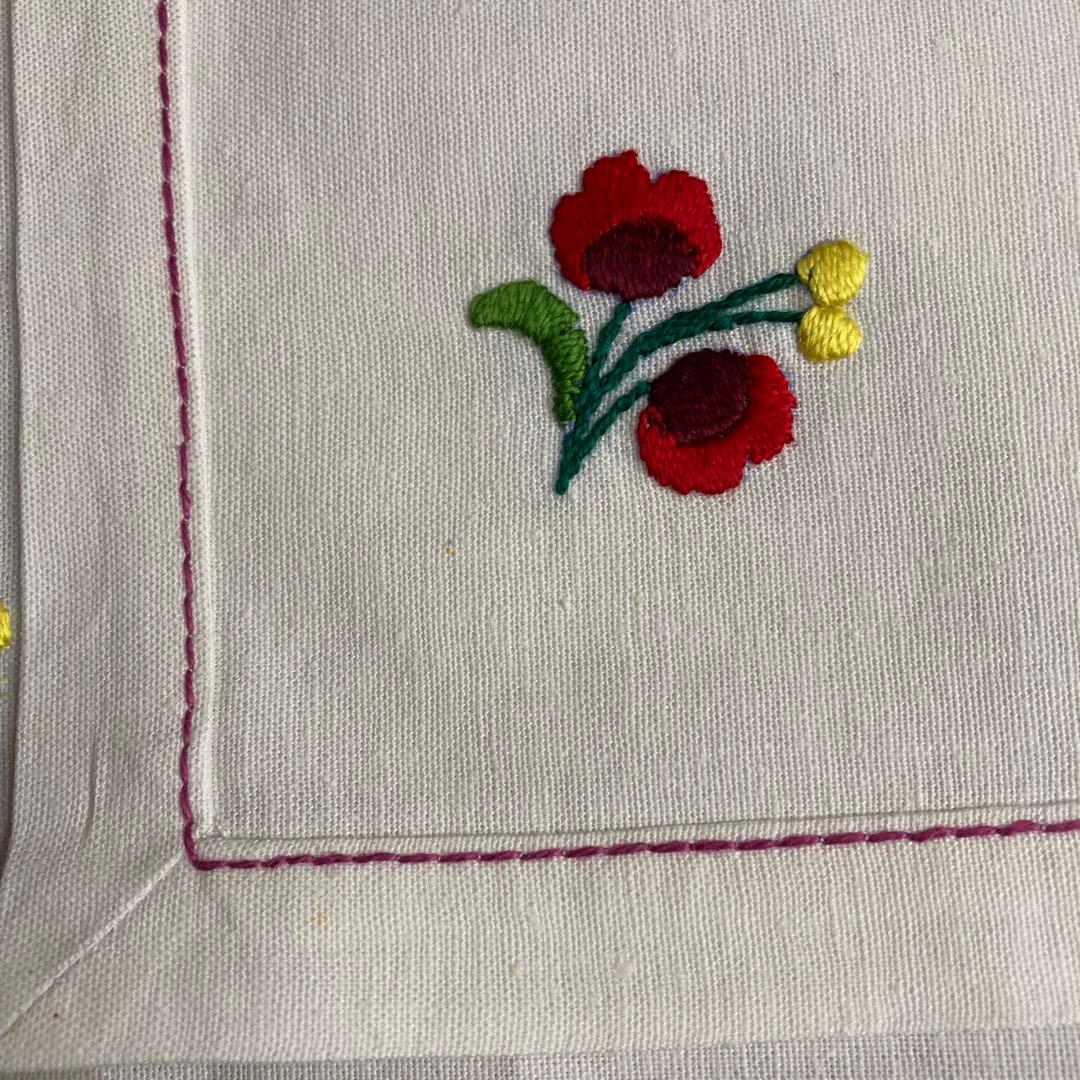 お値下げ【未使用】ハンガリー刺繍　テーブルクロスセット