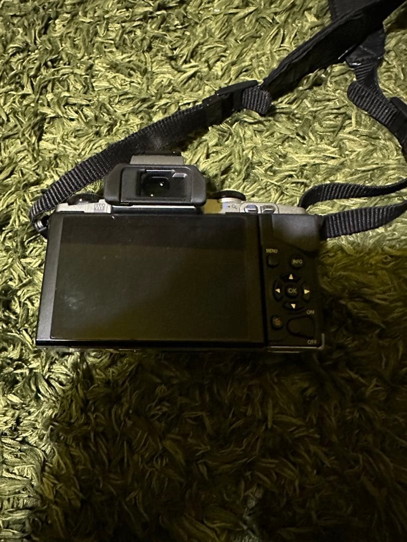 OLYMPUS OM-D ミラーレス一眼カメラオリンパス　ケース説明書おまけ付き