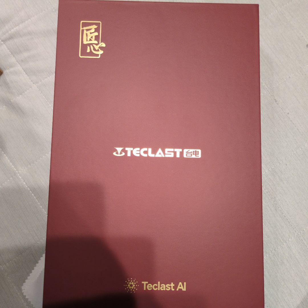 Androidタブレット ブラック カバー付き