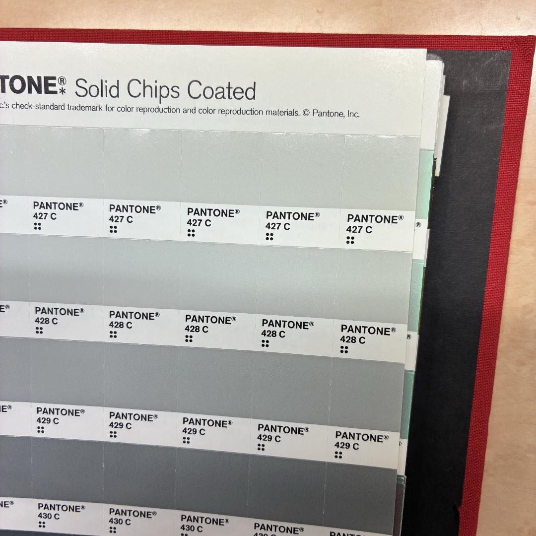 PANTONE solid chips coated カラーチップ