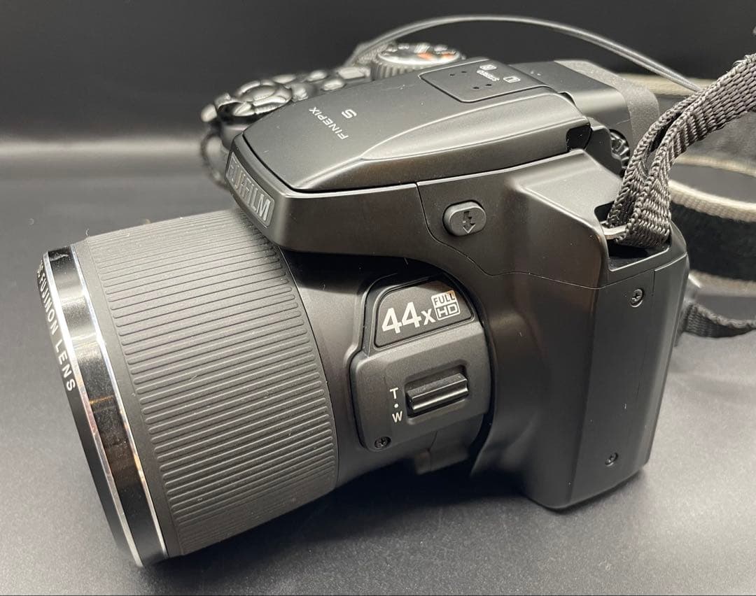 デジタルカメラ FUJIFILM FinePix S8400