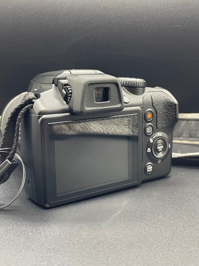 デジタルカメラ FUJIFILM FinePix S8400