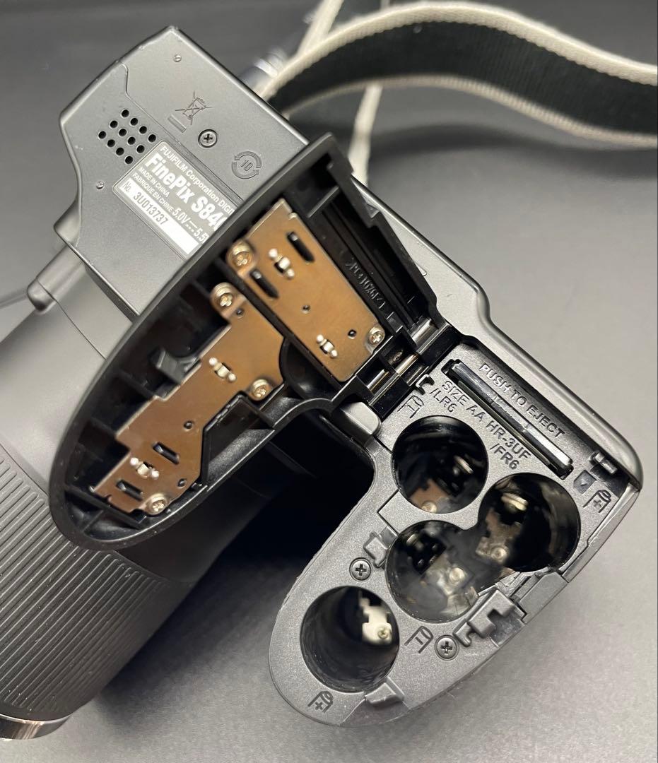 デジタルカメラ FUJIFILM FinePix S8400