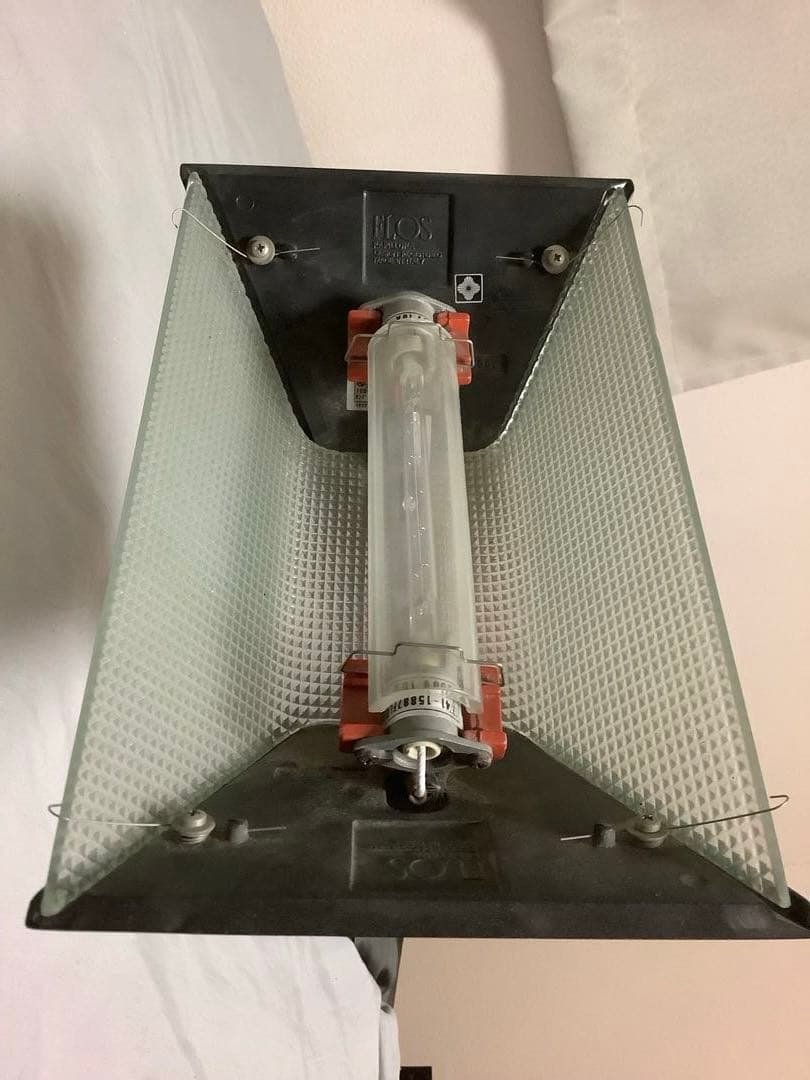 名作フロアランプ「FLOS Papillona」