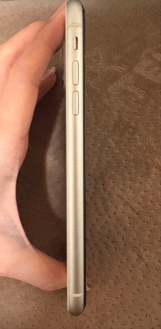 iPhone11 本体 ※保護シートついてます。液晶傷なし
