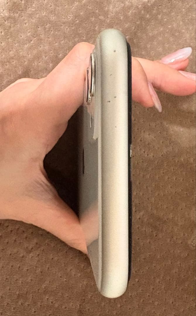iPhone11 本体 ※保護シートついてます。液晶傷なし