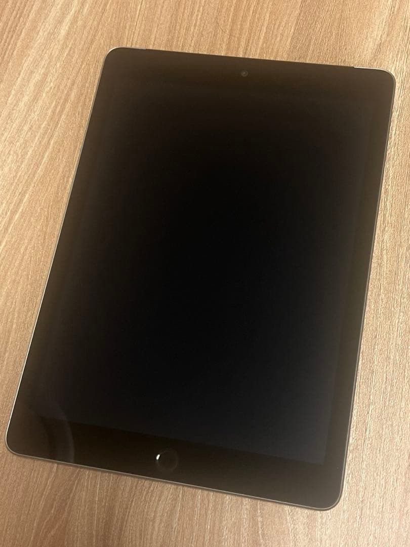 Apple iPad 第五世代 128GB シルバー