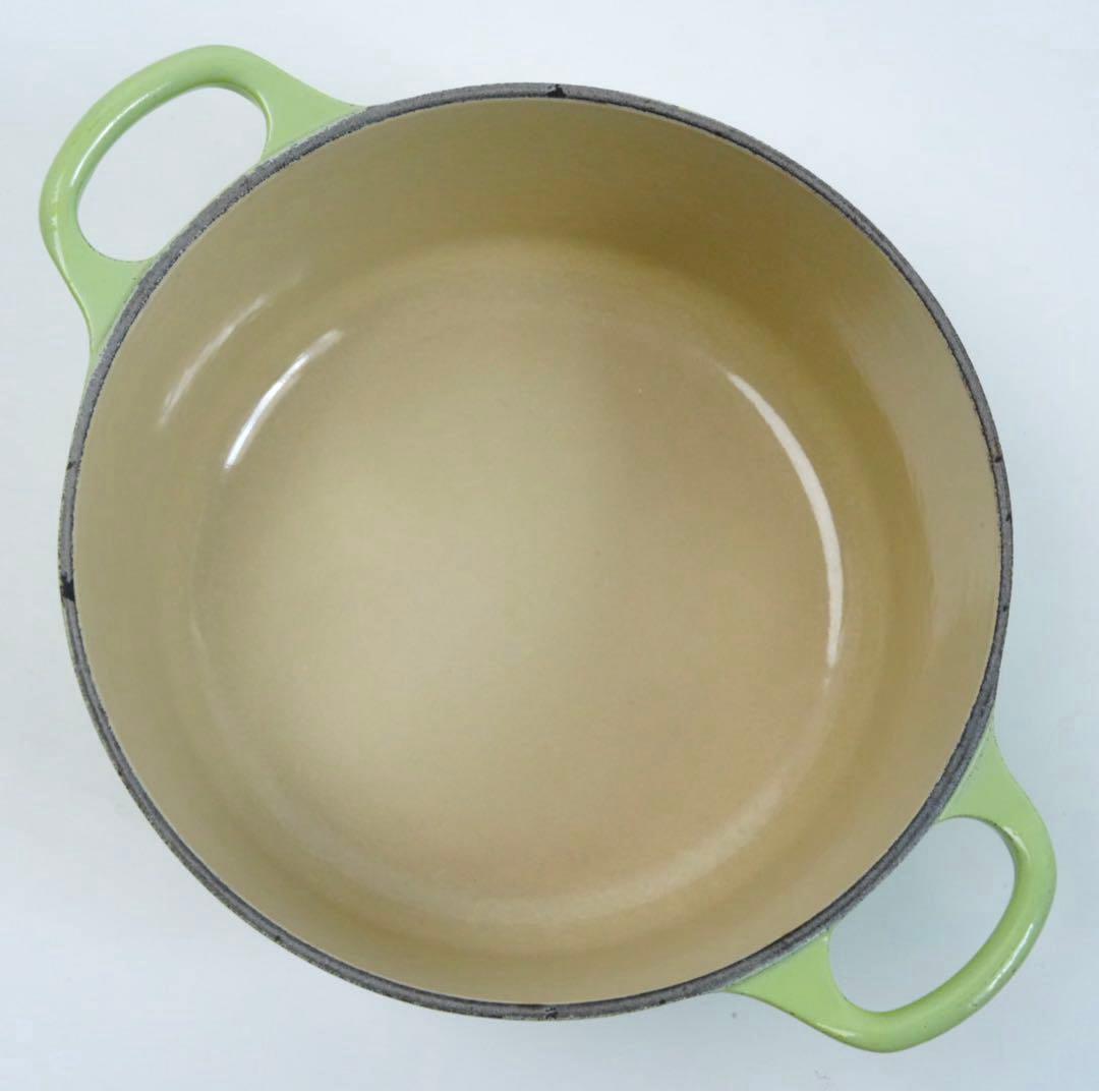 【美品】LE CREUSET　ココット ロンド フルーツグリーン　18cm