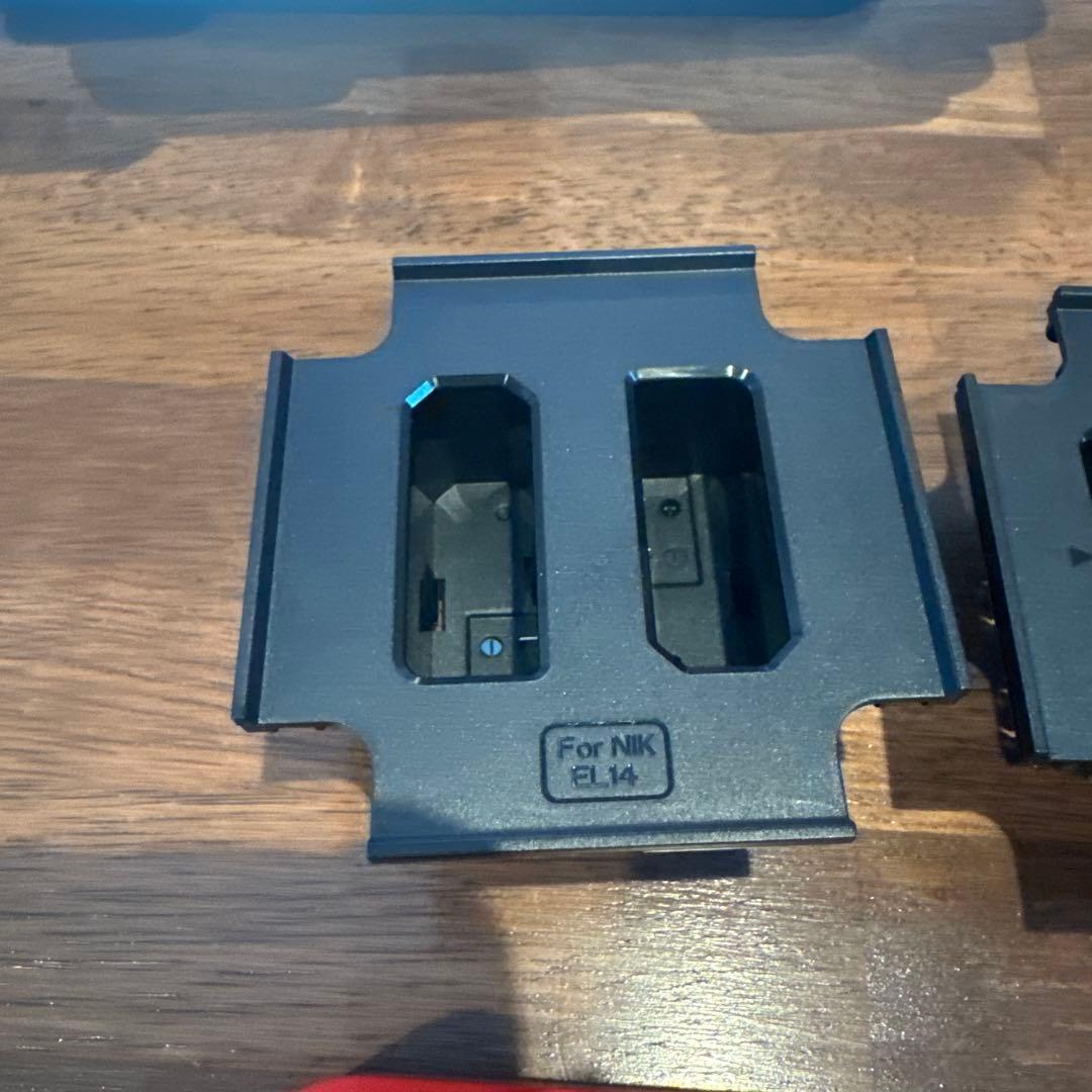 マンフロット　PROCUBE Nikon用　バッテリーチャージャー　付属品付