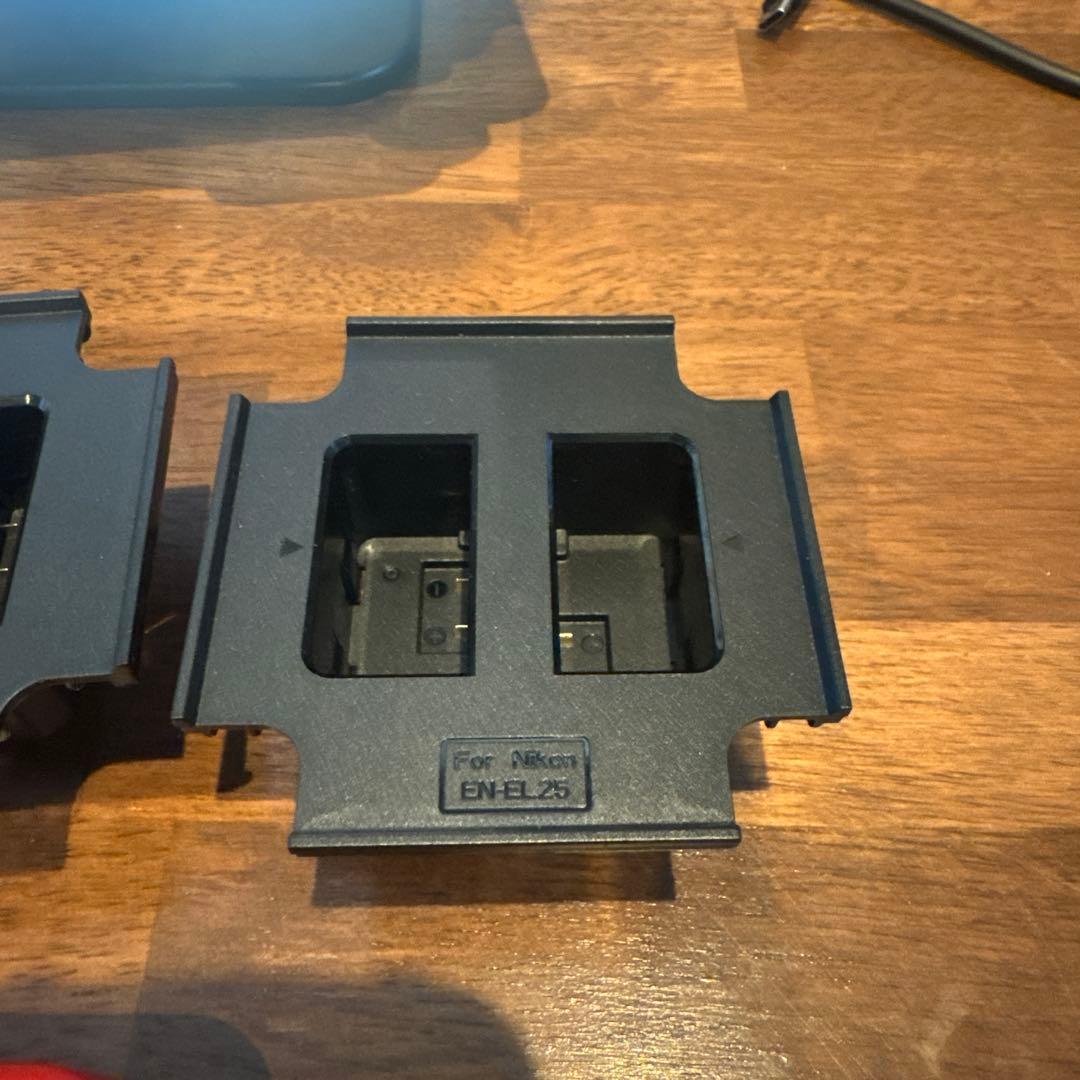 マンフロット　PROCUBE Nikon用　バッテリーチャージャー　付属品付