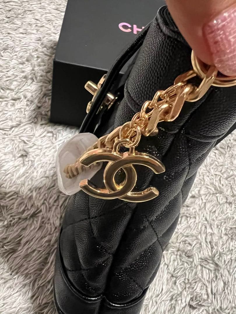 CHANEL シャネル　ブラック ノベルティ　ショルダーバッグ