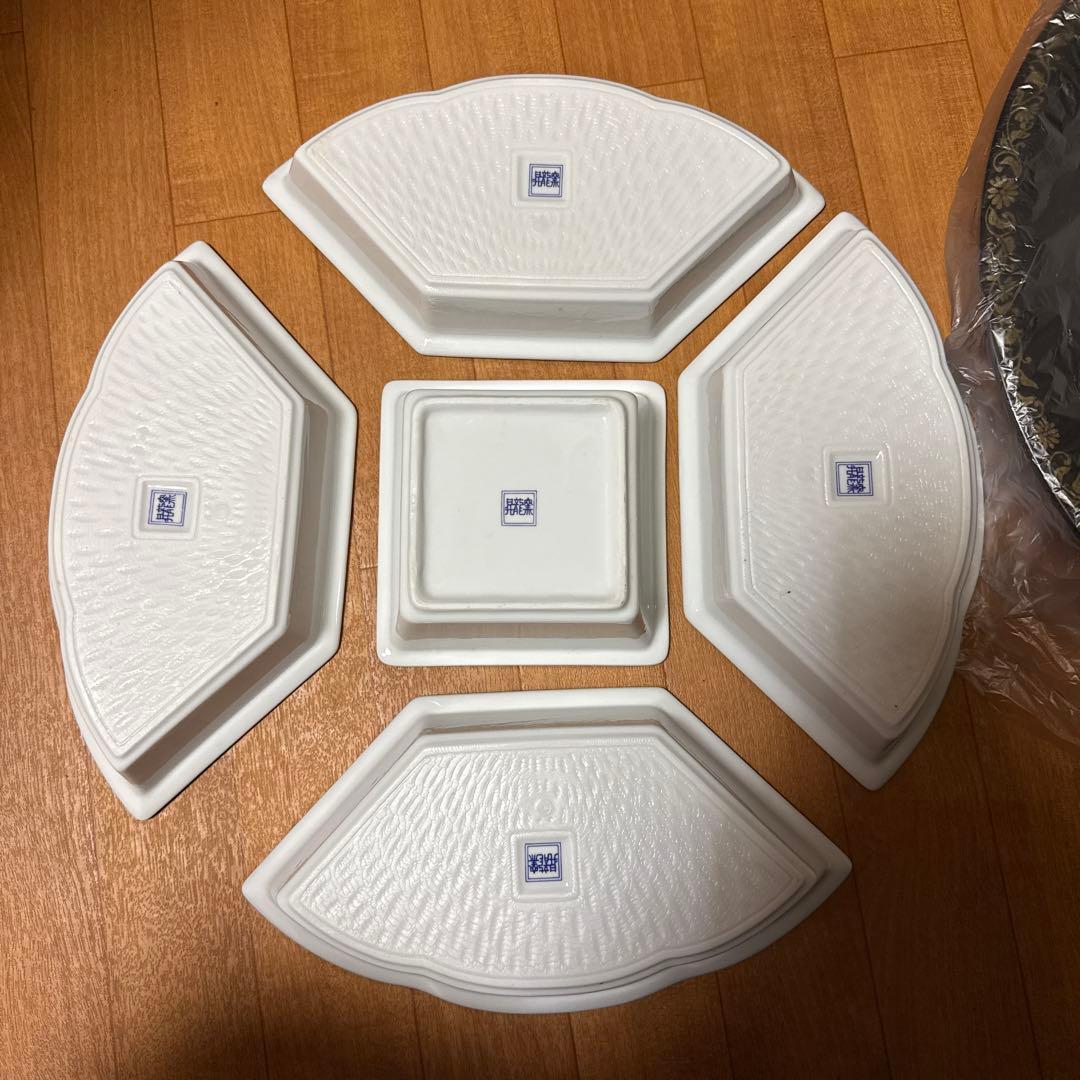 回転オードブル皿　蓋つき