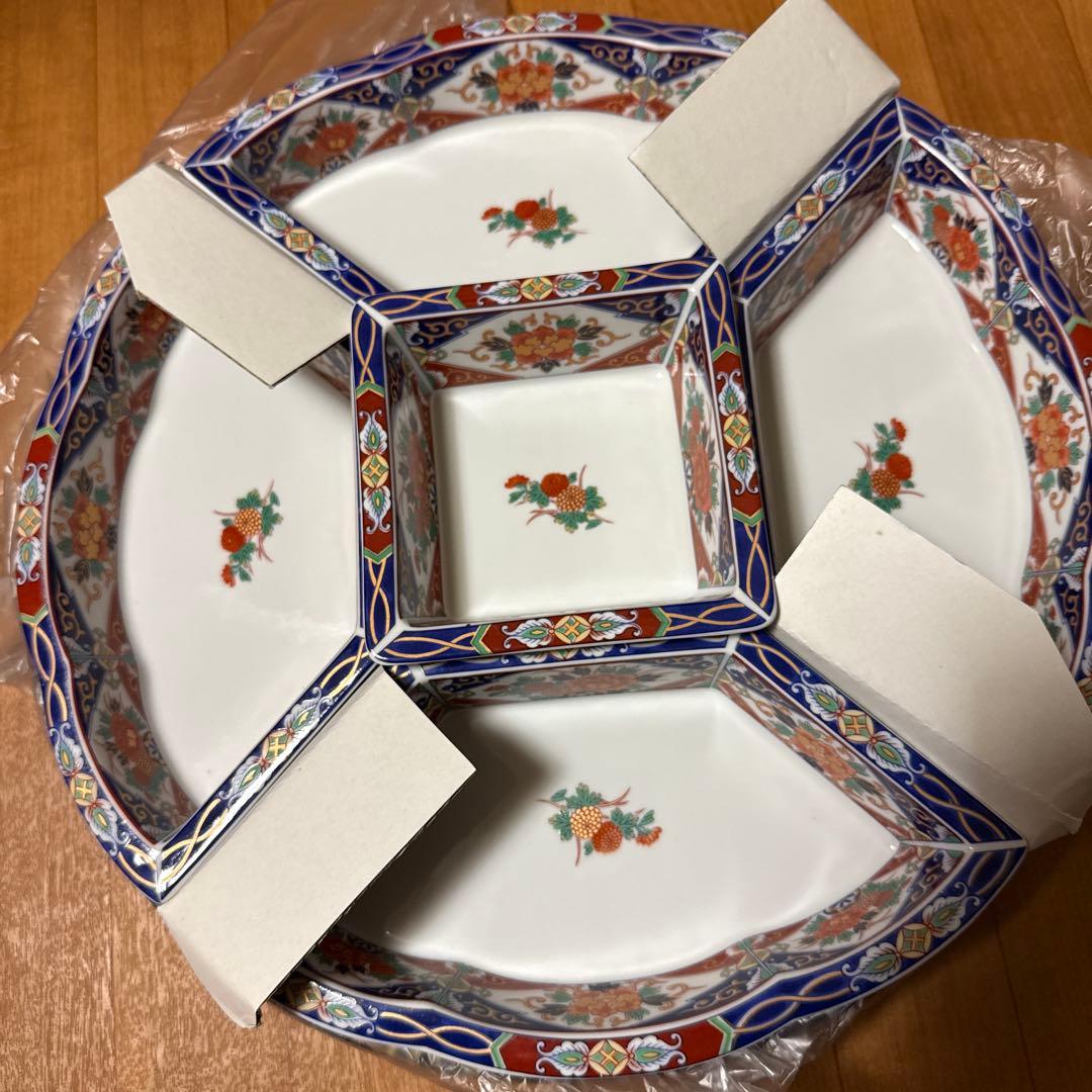 回転オードブル皿　蓋つき