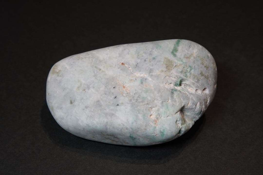 糸魚川翡翠 ヒスイ 原石 海石 347g