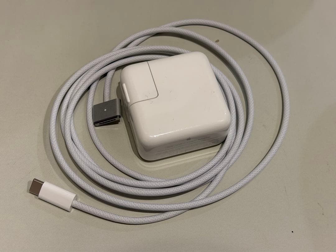 ゆーちゃんほぼ新品MacBook Air 2025 M4 32GB JIS