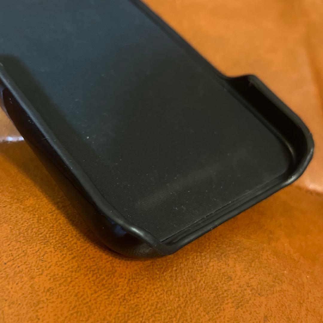 iPhone 16 PROケース　Urban Sophistication