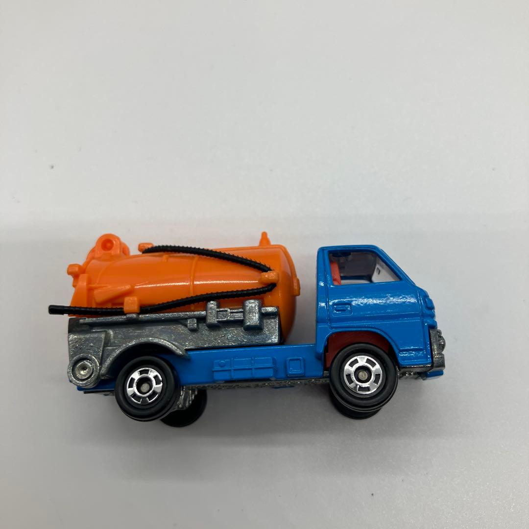 黒箱日本製トミカ　三菱キャンタークリットスイーパ