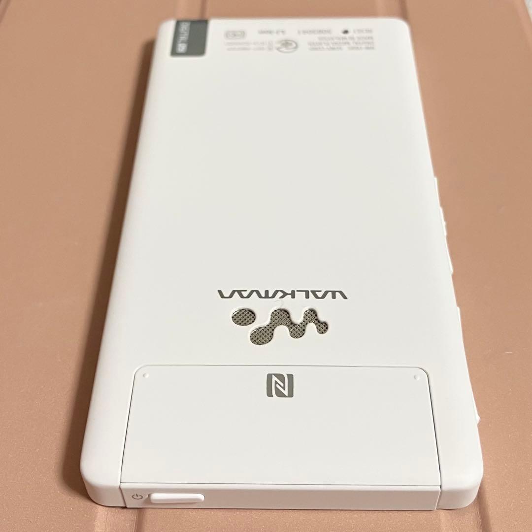 【超美品】SONY ウォークマン　NW-F885 16GB しろ　5041