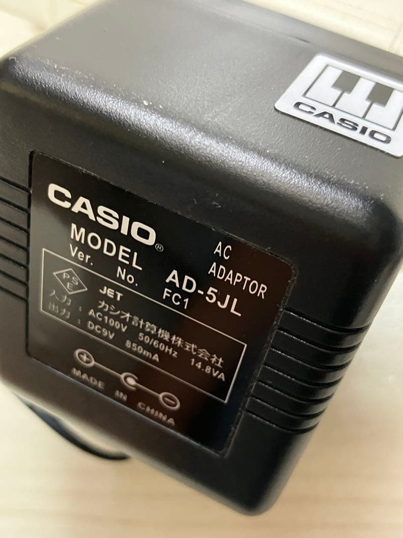 CASIO カシオ　キーボード　光ナビゲーション　LK-207