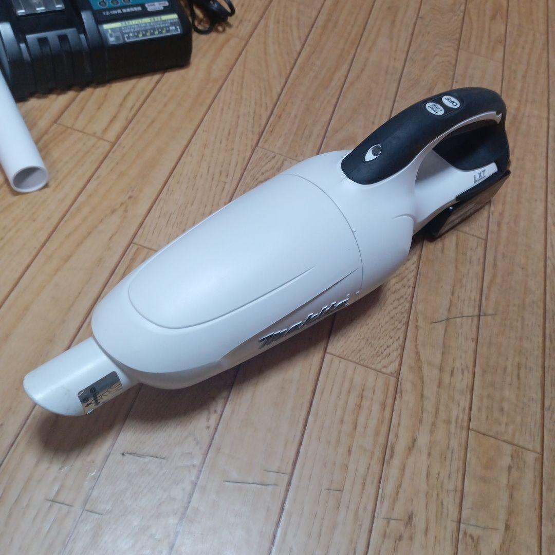 マキタ18V充電式クリーナ　CL181FD 純正バッテリー純正充電器サイクロン付