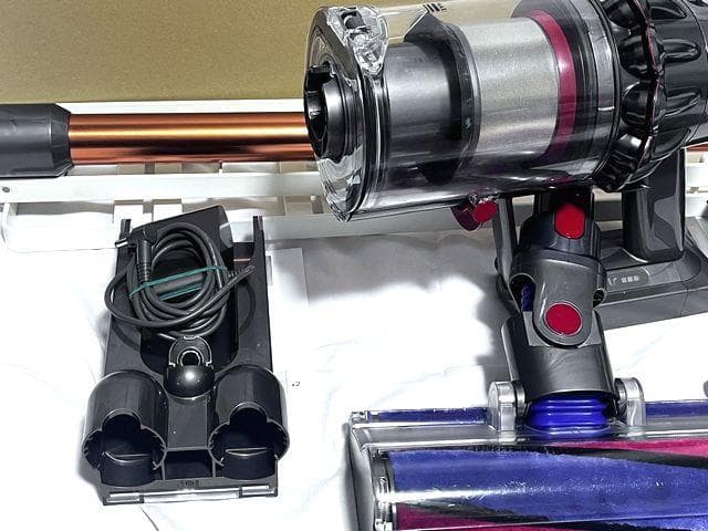 置台付き！58分稼働Dysonダイソン　サイクロンクリーナーSV12/V10良品
