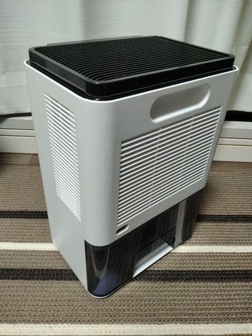 ★除湿機 小型除湿器 2200ML大容量 衣類乾燥 コンパクト 白 静音