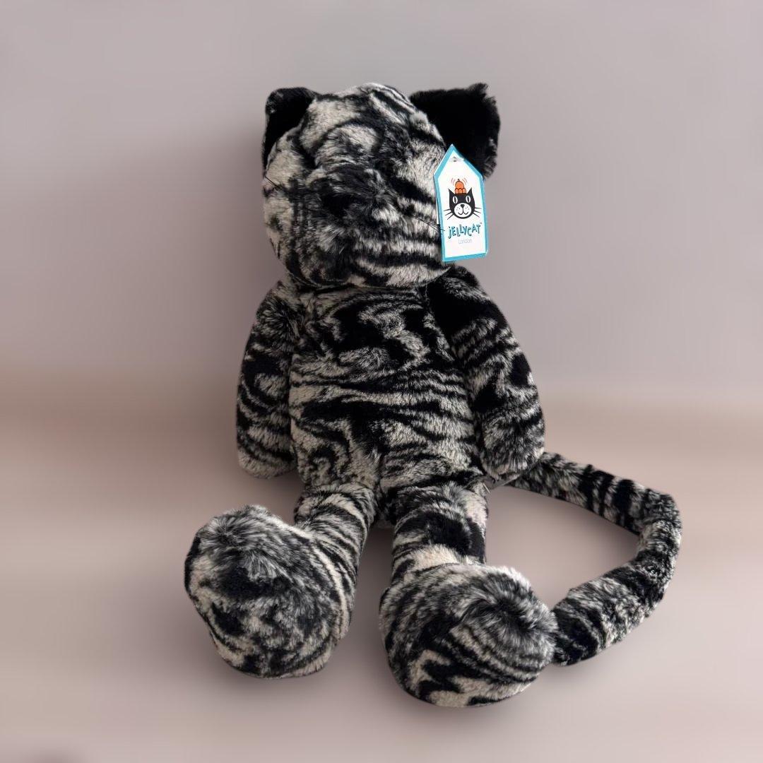 Carys Charismatic Cat キャリーズ チャリスマティック