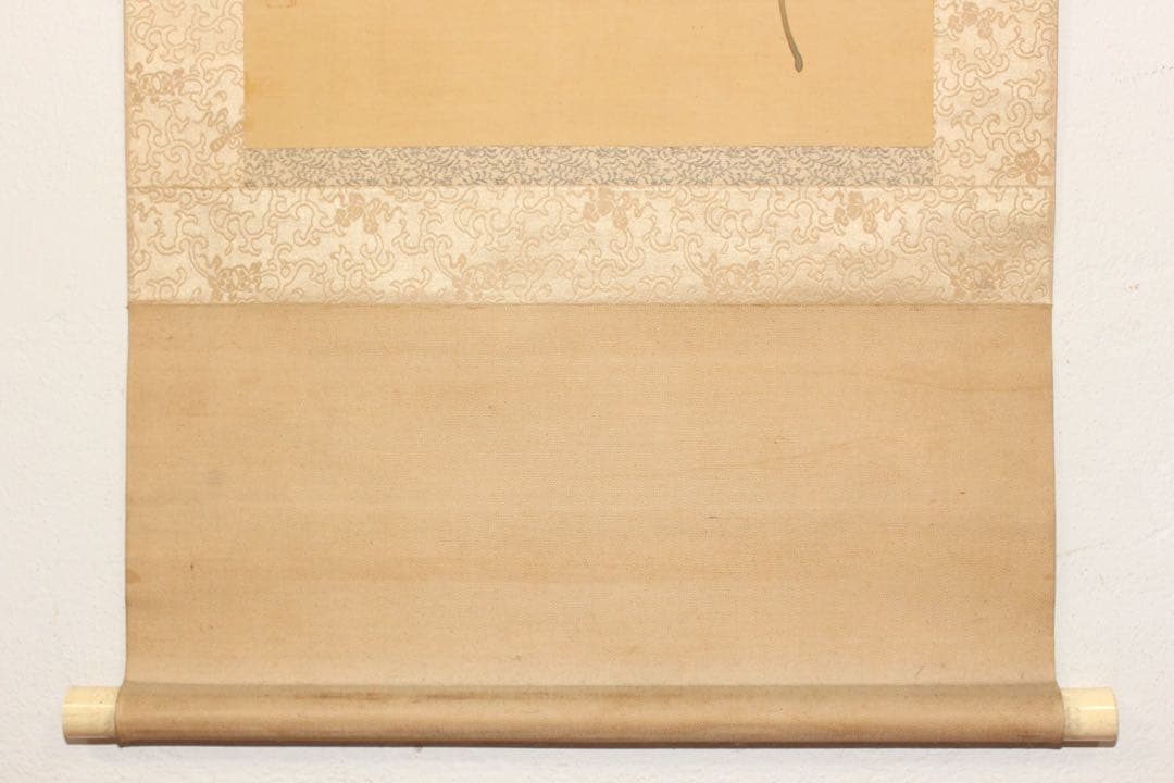 No5275 掛軸　在銘　秀芳　白牡丹図　絹本着色　合箱　花鳥　古美術　送料無料