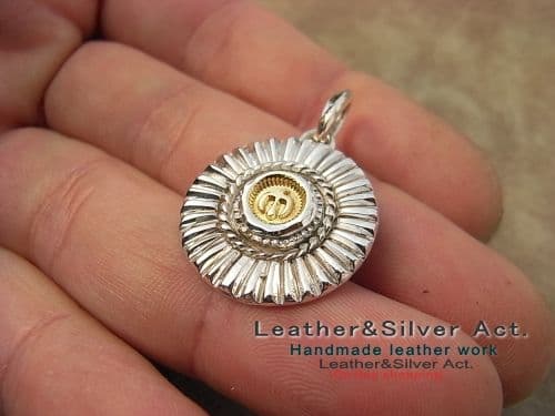 イーグル　ゴールド　ペンダントトップ　ネックレス　ハンドメイド　シルバー925