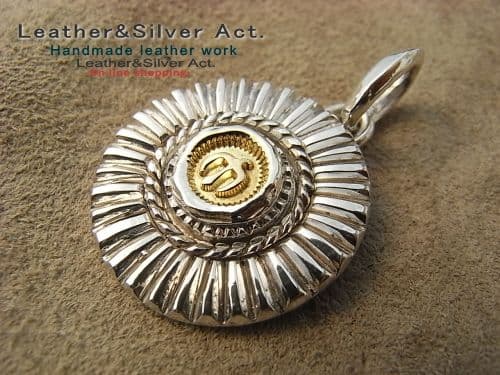 イーグル　ゴールド　ペンダントトップ　ネックレス　ハンドメイド　シルバー925