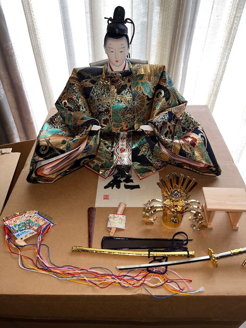 伝統的雛人形セット　お雛様　お内裏様　ひな祭り