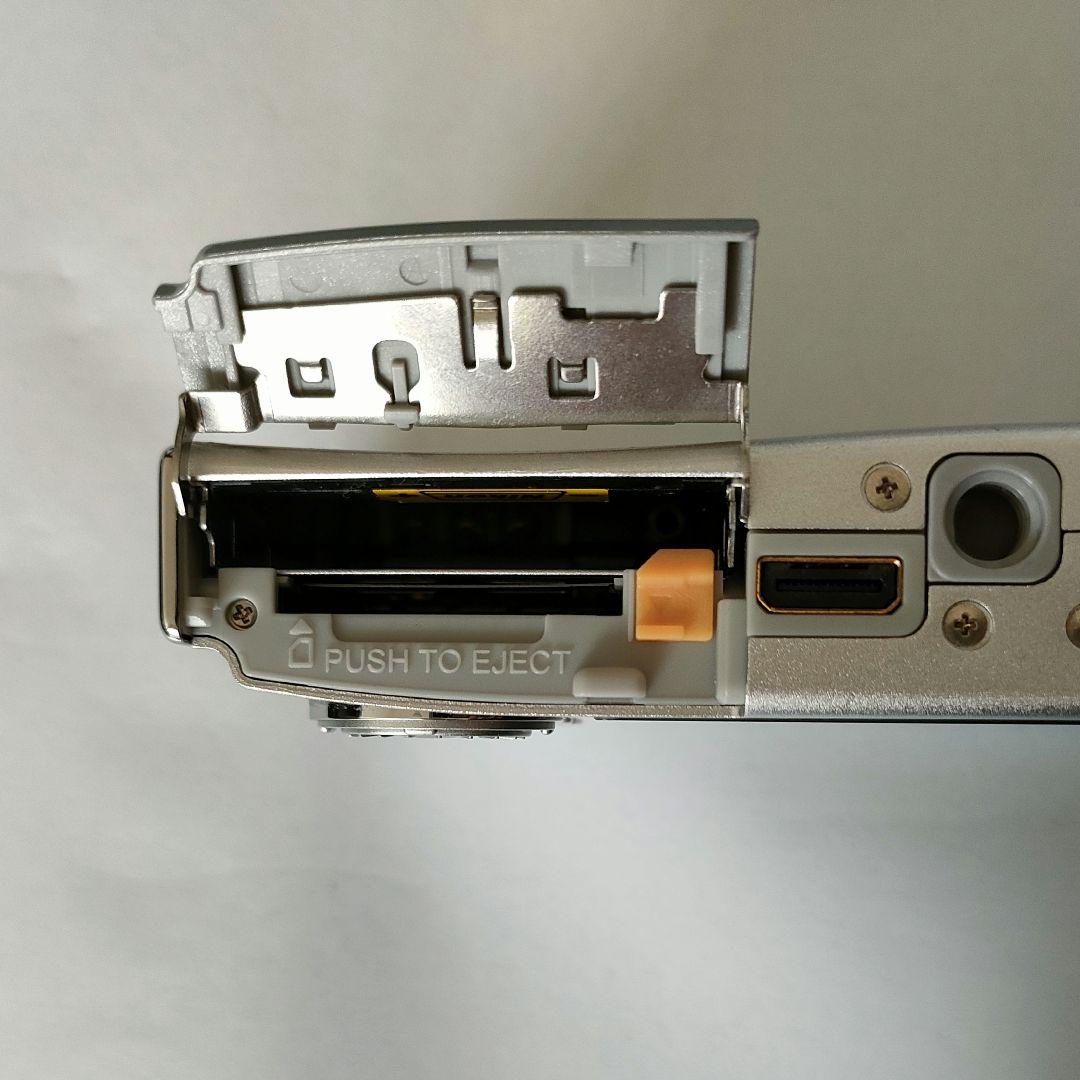 動作品（ジャンク）2006 デジカメ ニコン COOLPIX S8