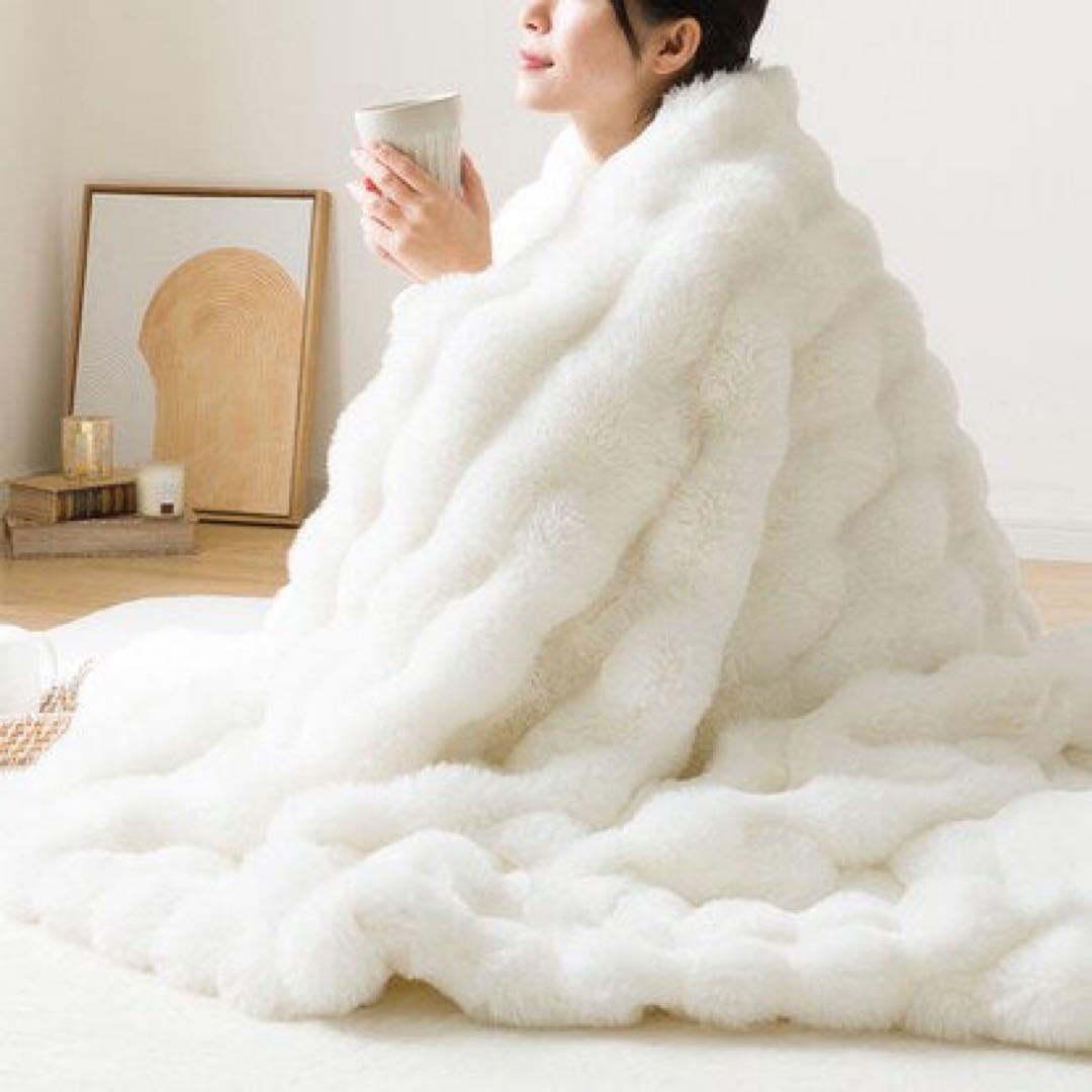 「ニトリ」ラビットタッチ 掛け毛布 ぽこぽこ ブランケット シングル