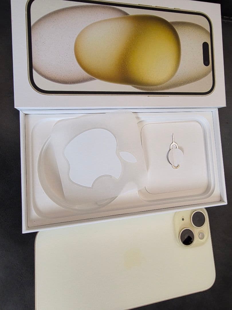 Apple iPhone 15イエロー 256GB 箱付き