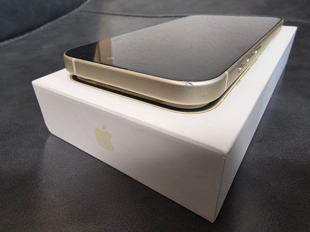 Apple iPhone 15イエロー 256GB 箱付き