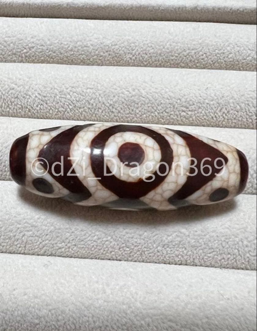 dZi beadsジービーズ 西蔵 玉髄 上肯 龍紋 蓮華金剛三眼特殊九眼天珠