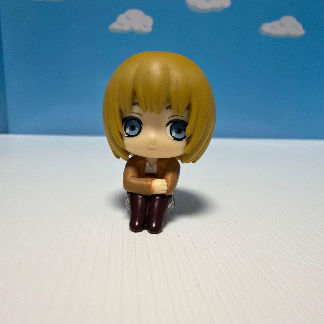 進撃の巨人 すわらせ隊　ミニフィギュア 6体セット売り