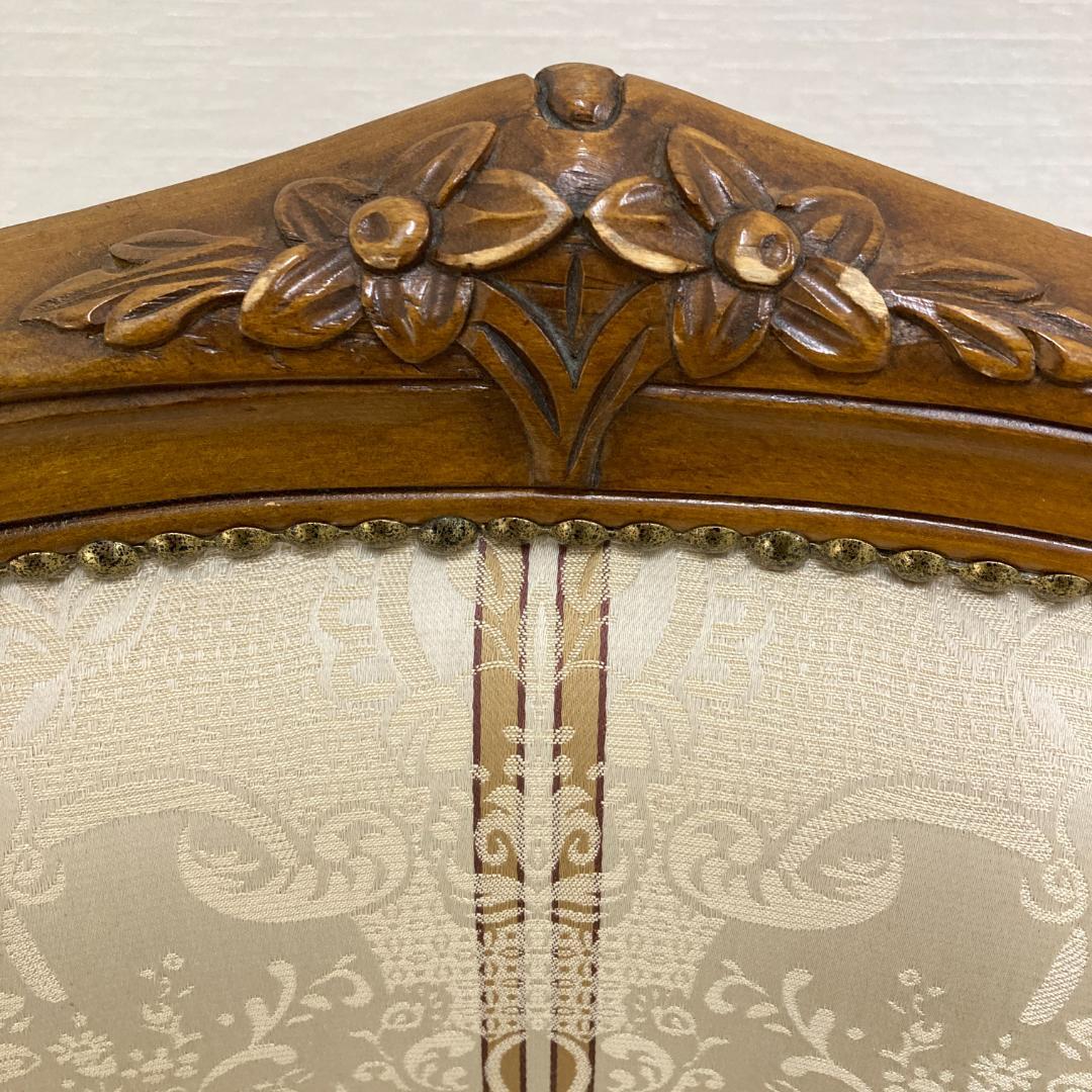 イタリア　猫脚　アームチェア　椅子　クラシック　彫刻