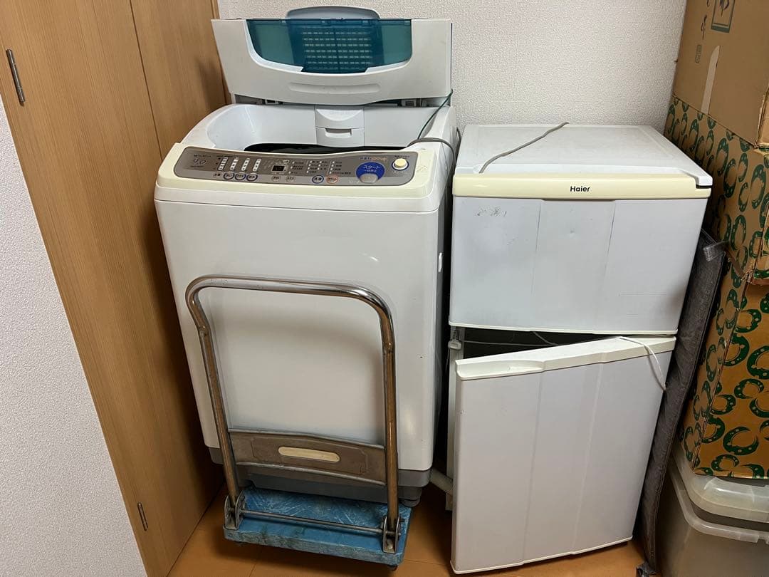 洗濯機、2ドア冷蔵庫、ローンカーテン
