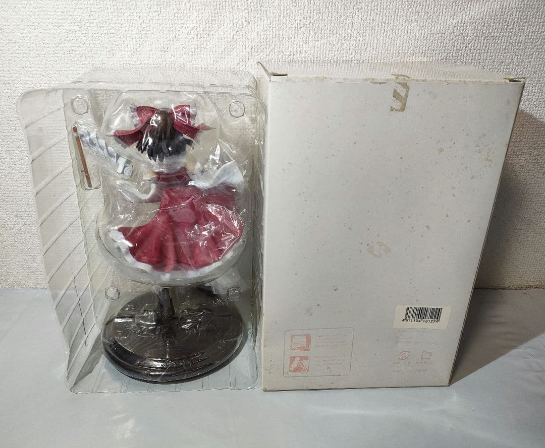 ☆　東方Projectフィギュア　T's system　博麗霊夢　☆