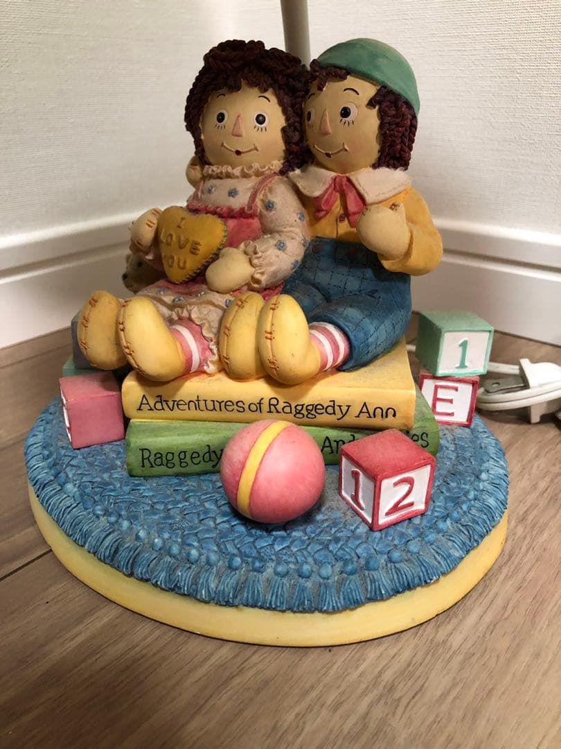 アンアンデイのランプ