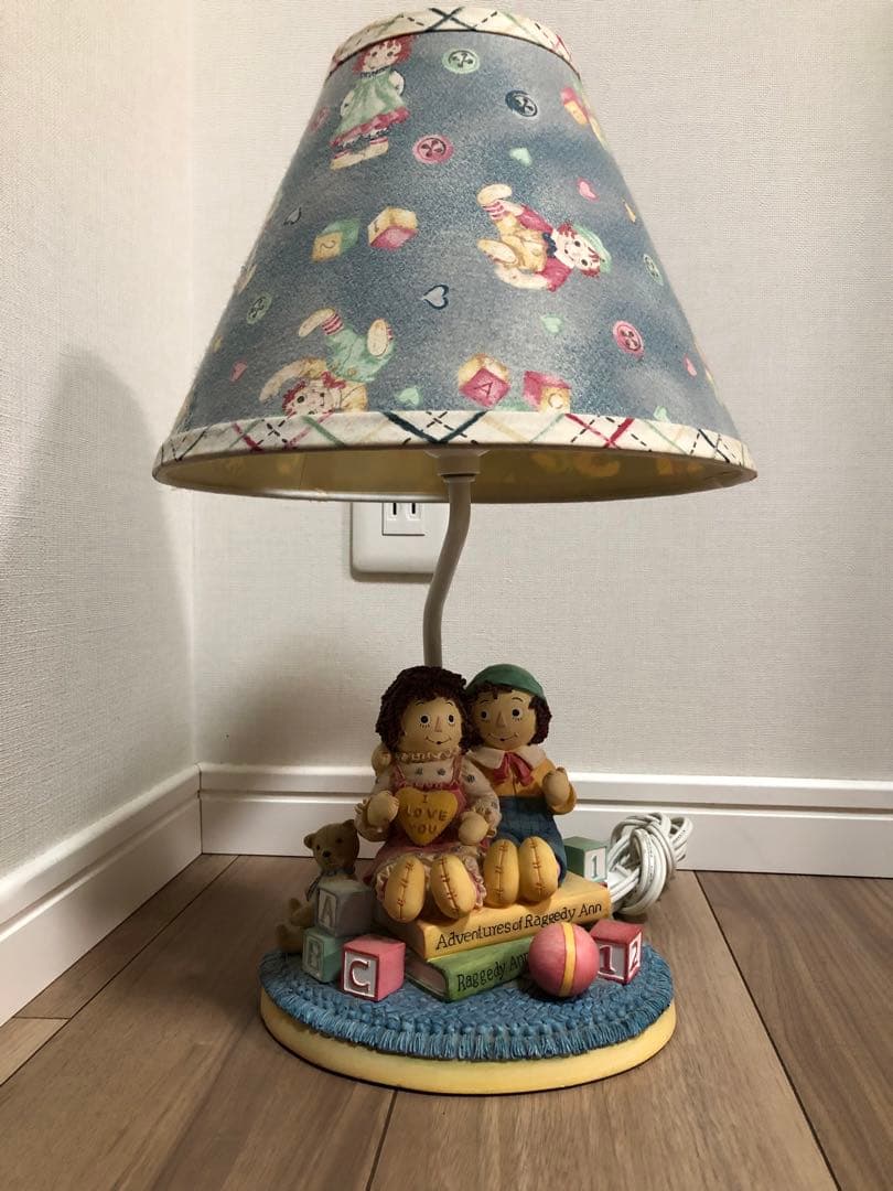 アンアンデイのランプ