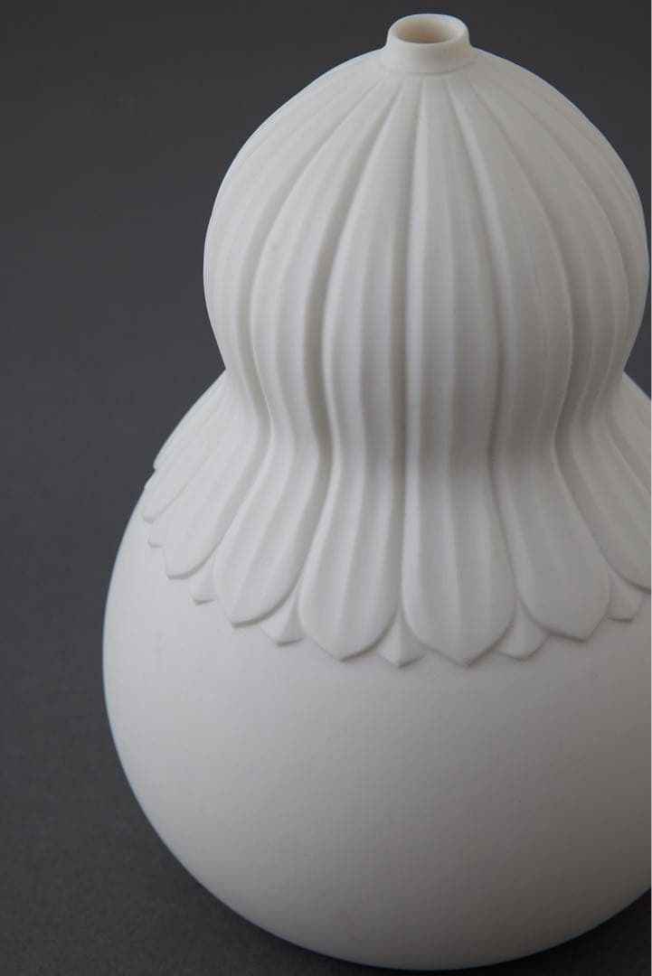 陶芸家　若杉聖子　花瓶